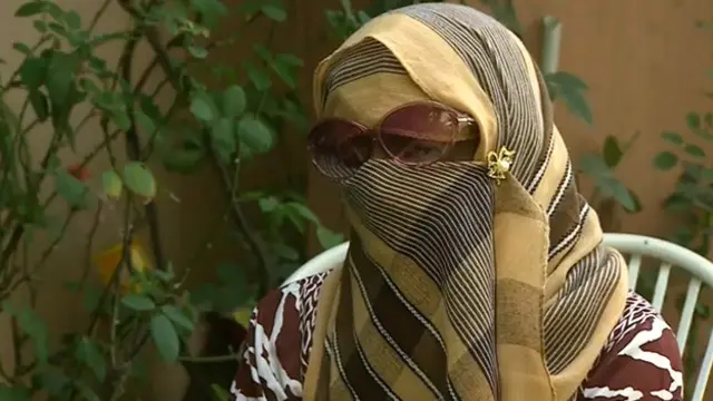 एसिड हमले की एक पीड़िता