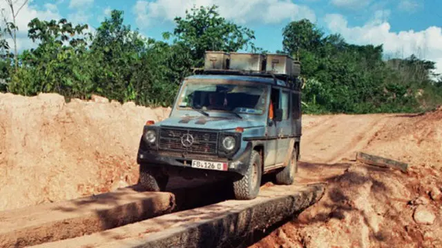 Xe tải Mercedes Benz G Wagen (ảnh minh họa)
