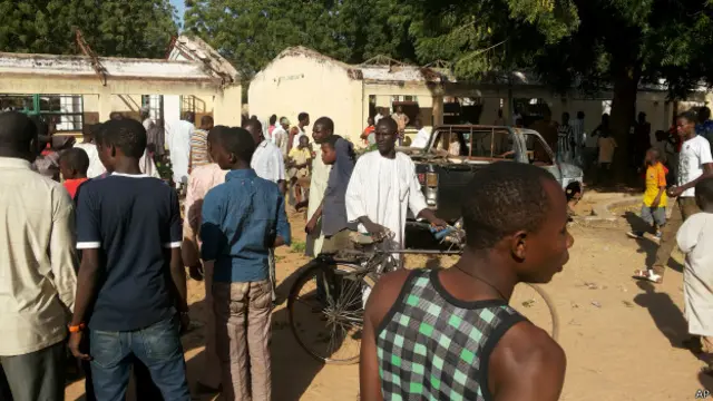 یہ آزارے میں گذشتہ ایک ماہ میں ہونے والا تیسرا دھماکہ تھا