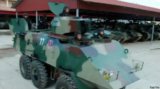 Xe bọc thép mà cha con ông Trần Quốc Hải đóng mới cho quân đội Campuchia