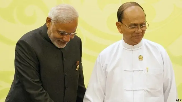 आसियान शिखर सम्मेलन में नरेंद्र मोदी