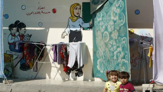 بعض مدارس العراق تحولت إلى مأوى للنازحين من الموصل بعد سيطرة تنظيم الدولة على المدينة.