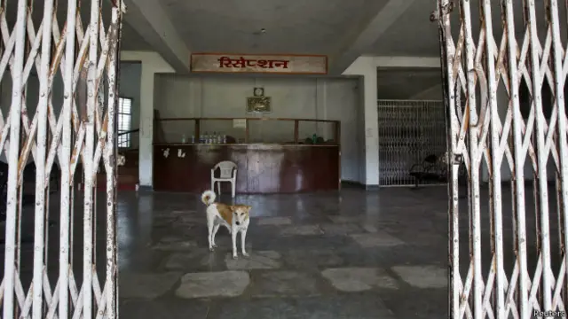 Esta es la entrada al campamento de esterilización masiva en Chhattisgarh.