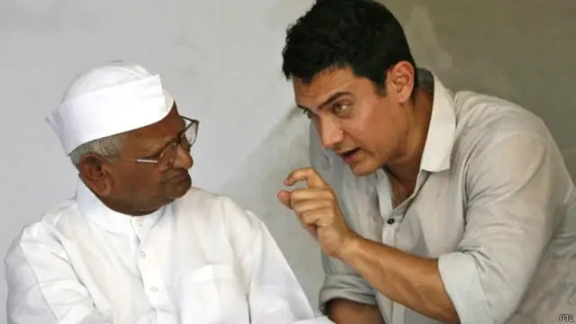 अन्ना हज़ारे, आमिर ख़ान
