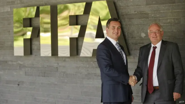 Michael J Garcia dan Hans-Joachim Eckert 