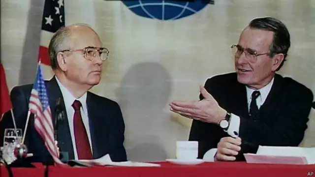Gorbachev y Bush