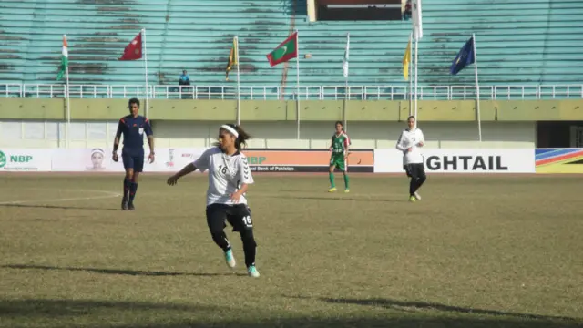 لوبه شپږ یو بنګله دېش وګټله. 