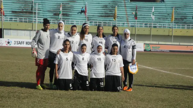 افغانستان په نړیوالو سپورتي ډګرونو کې یو ځوان هېواد دی. 