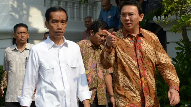 Gubernur DKI Jakarta Basuki Purnama (kanan) bersama Presiden Joko Widodo pada Oktober 2014 lalu.