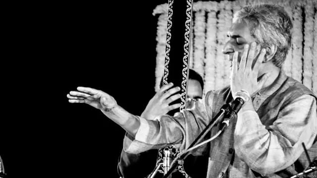 मधुप मुद्गल 