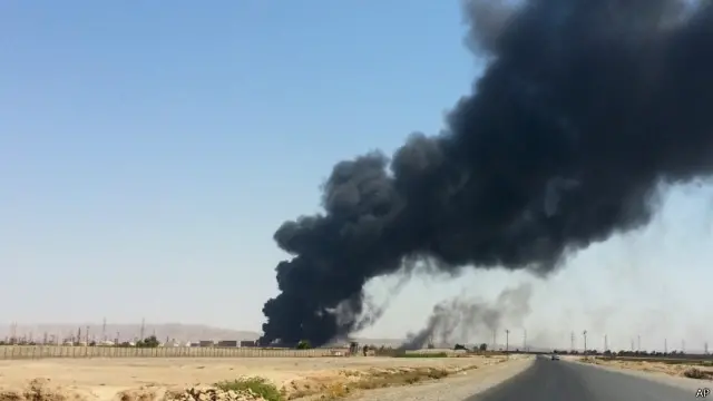 نیروهای داعش ماه‌ها بیجی را در تصرف داشتند