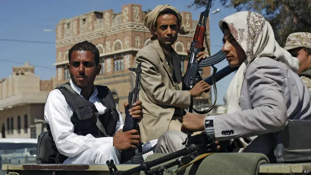 تعاني اليمن من فوضى أمنية وسياسية.