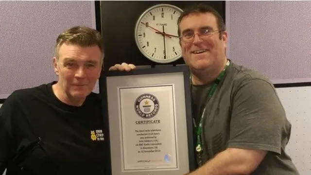 BBC主持人吉尔摩为筹备慈善募捐晚会24小时采访293人,打破吉尼斯世界纪录。