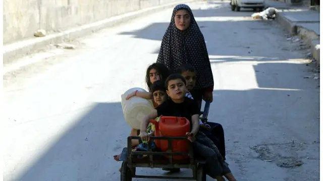 مئات الاف الاطفال داخل سوريا بحاجة الى المساعدة