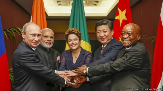 金砖5国人口占全世界的42%，GDP总合占世界的20%。但如果按照购买力计算，金砖5国的 GDP总合占世界的30%。