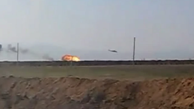 در فیلمی که مقام‌های جمهوری آذربایجان منتشر کردند، هلی‌کوپتر ارمنستان در هوا آتش می‌گیرد و سقوط می‌کند