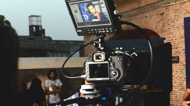 ’گزشتہ تقریباً ایک دہائی سے قبائلی علاقوں اور خیبر پختونخوا میں ایک جنگ کی کیفیت ہے جس سے عام لوگوں کے ساتھ ساتھ صحافی بھی بری طرح متاثر ہوئے ہیں‘