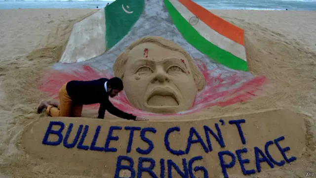 भारत, पाकिस्तान, लैंड स्कल्पचर