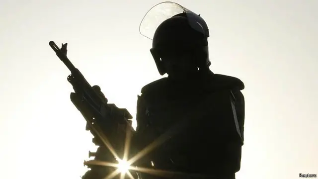 قالت المنظمة إن القانون يمهد لزيادة كبيرة في المحاكمات العسكرية للمدنيين