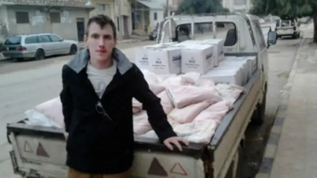 اختطف كاسيغ، 26 عاما، اثناء عمله في هيئة لغوث اللاجئين