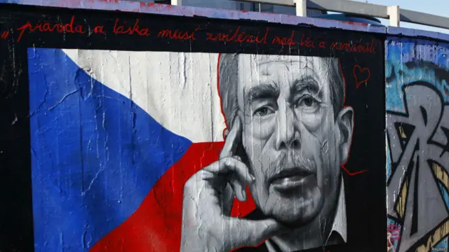 Граффити с портретом Гавела