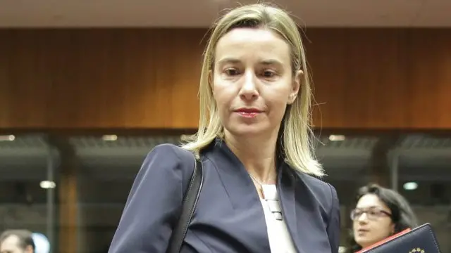 له آغلې موګریني سره په دې دوه ورځني سفر کې د اروپايي اتحادیې ځینې نور لوړپوړي چارواکي هم ملګري دي. دوی به له ترکیې وغواړي چې اورپکو ته له خپل قلمرو نه اجازه ورنه کړي چې شخړمنې سیمې ته ننوځي.