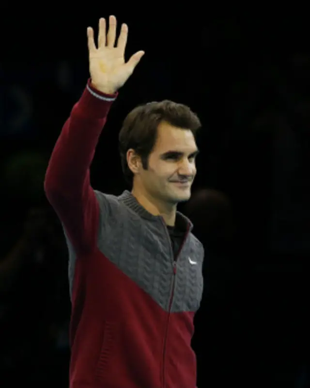 Federer menderita cedera punggung sebelum bertanding.