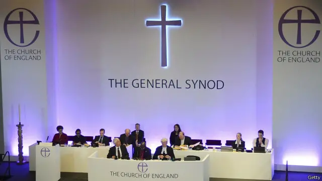 قال كبير أساقفة كانتربيري إن هذه الخطوة تعني بدء "طريق جديد للكيان الكنسي"