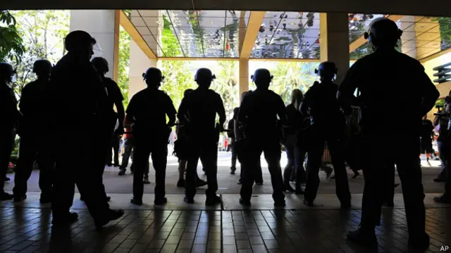 Policías en Anaheim