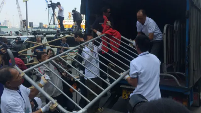 Pengangkatan barikade