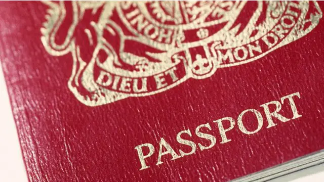 برطانیہ آمد کے چھ سال بعد بی2 اور ان کے والدین کو برطانوی شہریت دے دی گئی تھی