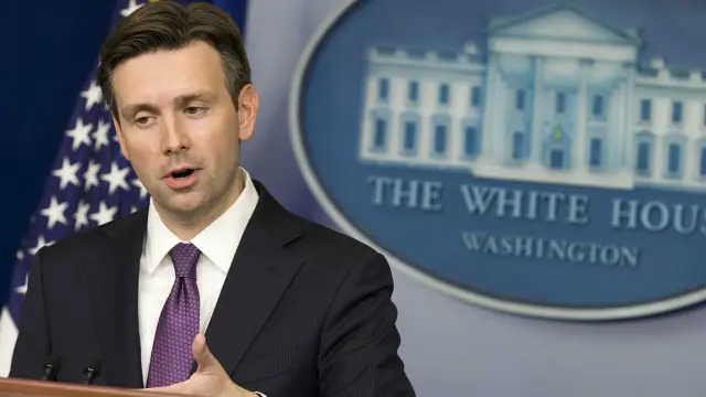 جاش ارنست، سخنگوی کاخسفید، جمهوریخواهان را متهم به تلاش برای توجیه مخالفت با برجام کرده است