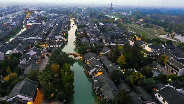 中国选择在古城乌镇举行世界互联网大会,让人感到意外