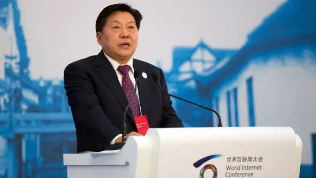 2015年鲁炜被美国《时代周刊》评为2015年“百位最具影响力人物”