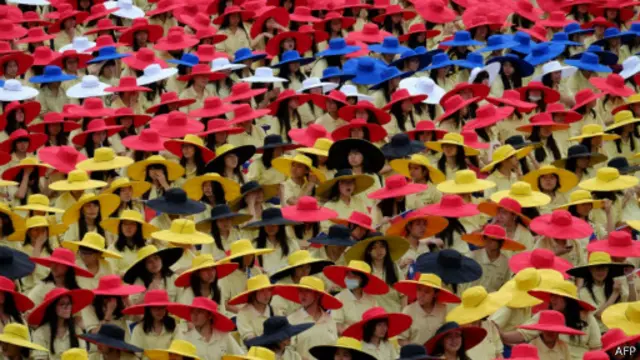 台灣「九合一」選舉在即,民眾對主流政黨的不滿為色彩各異的小黨提供了一個空前難得的突破機會。