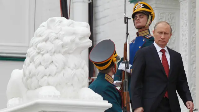 Президент РФ Владимир Путин в Кремле во время инаугурации в мае 2012 года