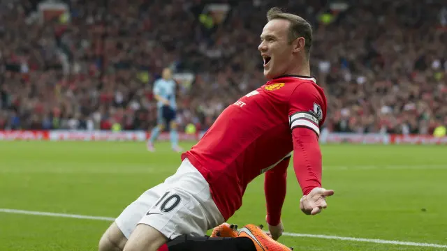 Wayne Rooney disiapkan sebagai pemain tengah saat MU menghadapi Chelsea, Sabtu (18/04) malam WIB.