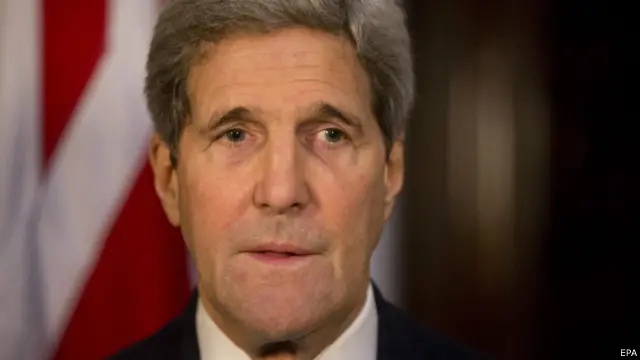 جان کیری روانی کے ساتھ فرنچ زبان بولتے ہیں اور اپنا عہدہ سنبھالنے کے بعد سے اب تک 17 دفعہ فرانس کا دورہ کرچکے ہیں۔