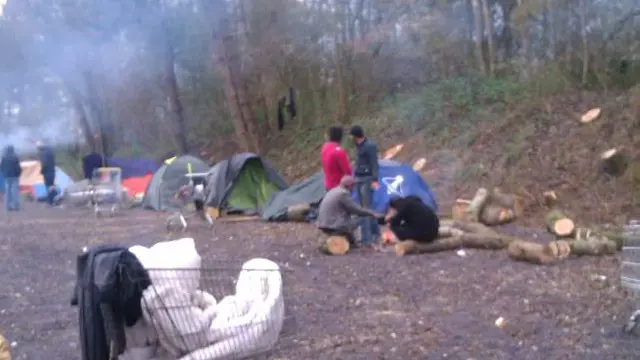 کیلے کے نواح میں پھنسے ہوئے تارکین وطن کی تعداد دو سے تین ہزار تک ضرور ہو گی۔