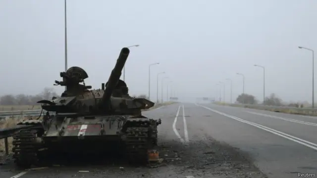 گزارش سازمان ملل متحد وجود تعداد زیادی از تجهیزات سنگین نظامی را از عواملی می‌داند که مستقیما بر وضعیت حقوق بشر تاثیر گذاشته است