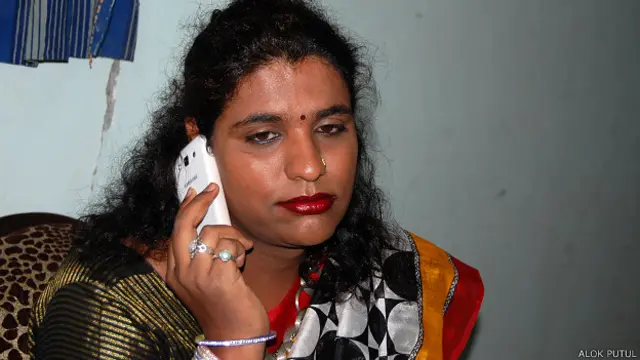 अमृता अल्पेश सोनी, ट्रांसजेंडर अधिकारी