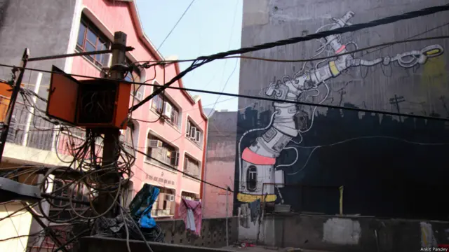 शाहपुर जट, दिल्ली में बनी ग्रैफ़िटी