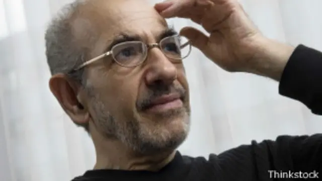 hombre de edad mayor