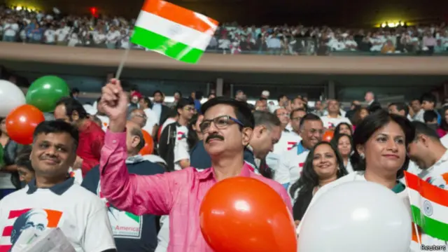 امریکہ میں تعلیم یافتہ اور اعلیٰ زمرے کی ملازمتیں کرنےوالے بھارتی باشندوں کی تعداد تقریباً 30 لاکھ بتائی جاتی ہے