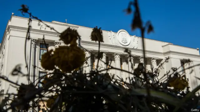 Верховная Рада в ожидании новой коалиции