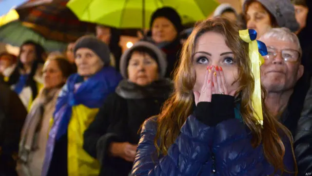 Початком Євромайдану стала нечисленна акція протесту 21 листопада 2013 року на Майдані Незалежності. У наступні дні на площі збиралося дедалі більше людей, налаштованих проти зовнішньополітичного курсу президента Януковича. Фото зроблене 22 листопада.