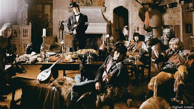Кадр из знаменитой фотосессии к знаковому альбому Beggars Banquet, Лондон, 1968 год