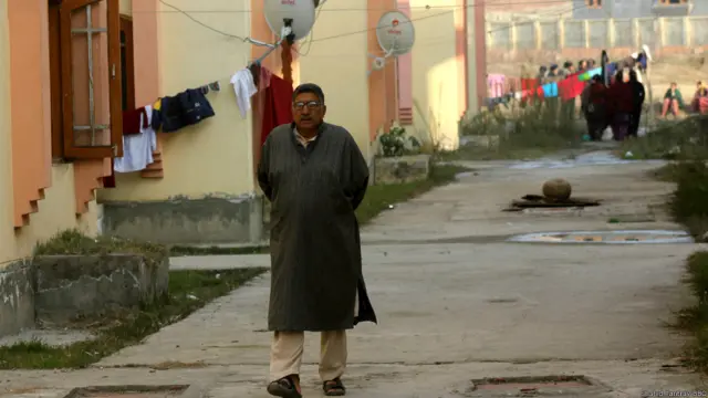 कश्मीरी पंडित, घर, जम्मू-कश्मीर, श्रीनगर