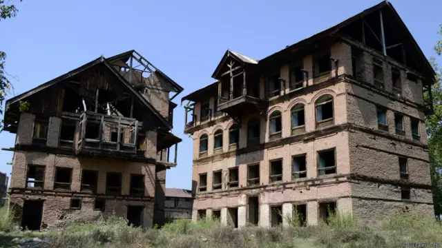 कश्मीरी पंडित, घर, जम्मू-कश्मीर, श्रीनगर