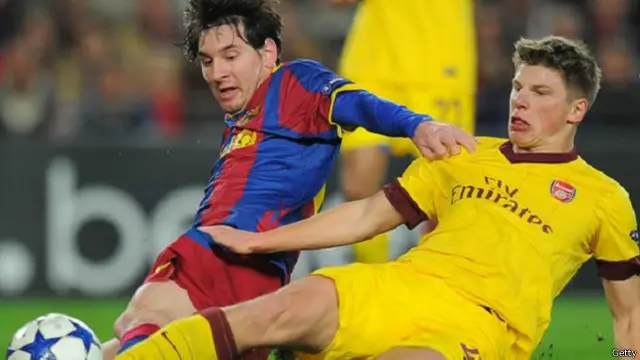 قضى ميسي أغلب سنوات حياته المهنية التي تألق خلالها في نادي برشلونة. 